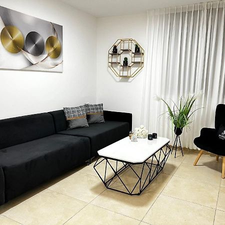 Spat Vip Apartment Bat Yam Extérieur photo